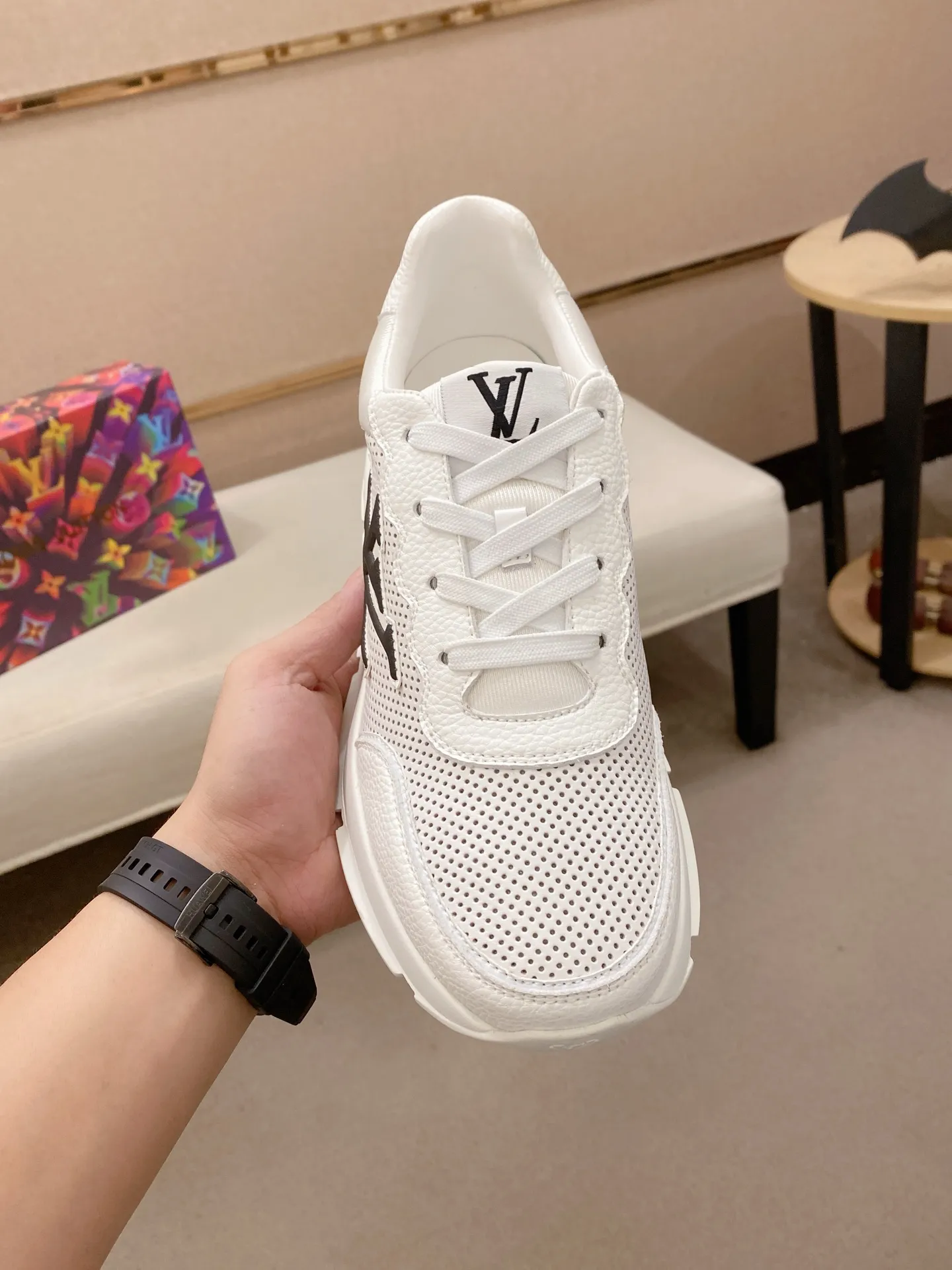 Men's shoes: 442💰🎉🎉LV~Louis Vuitton trendy men's shoes, new shipments, latest matching, the same style as the official website, super high quality, hot sales of the season [strong][strong][strong]Selected first-layer cowhide, comfortable sheepskin lining, original last, comfortable on the foot, wear-resistant rubber outsole, size: 38-44.